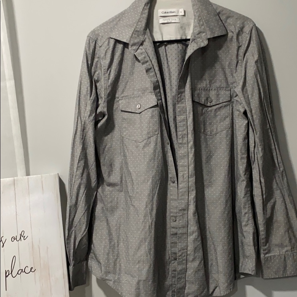 ⭐️ 2/$10 - Calvin Klein Dress Shirt
